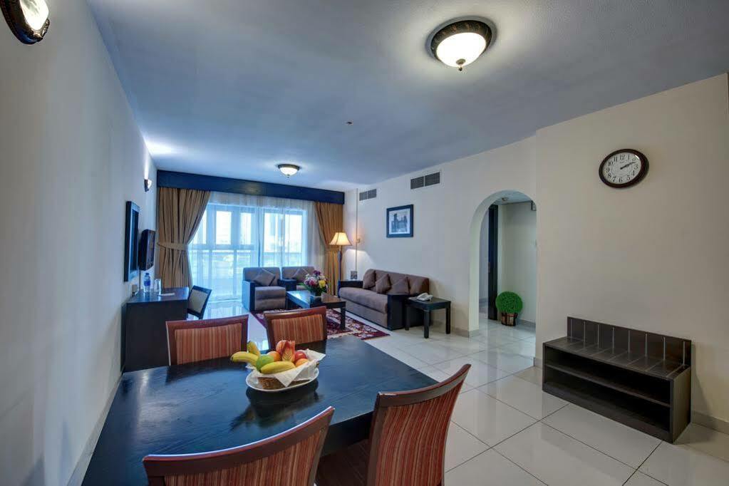 Nihal Residency Hotel Apartments ドバイ エクステリア 写真